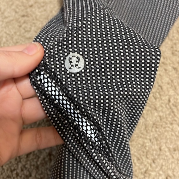 Lululemon cadence crusher tights tiny geo black white Sz 8 - Picture 7 of 8